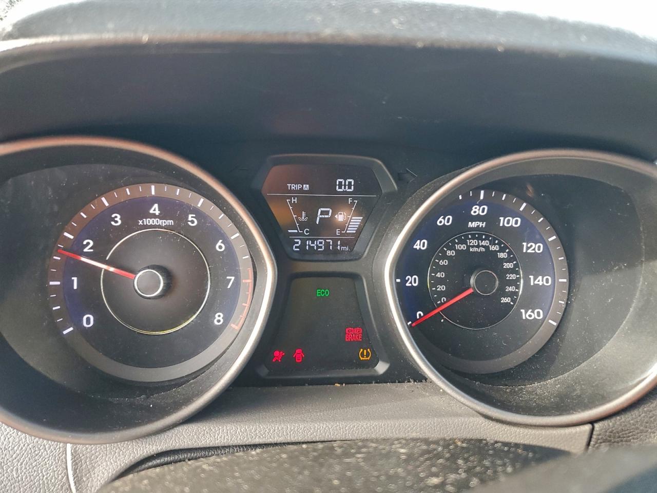 2016 HYUNDAI ELANTRA SE photo 9
