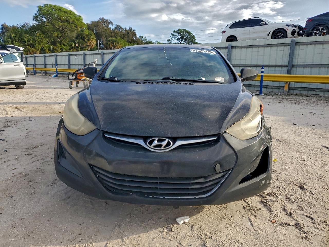 2016 HYUNDAI ELANTRA SE photo 5