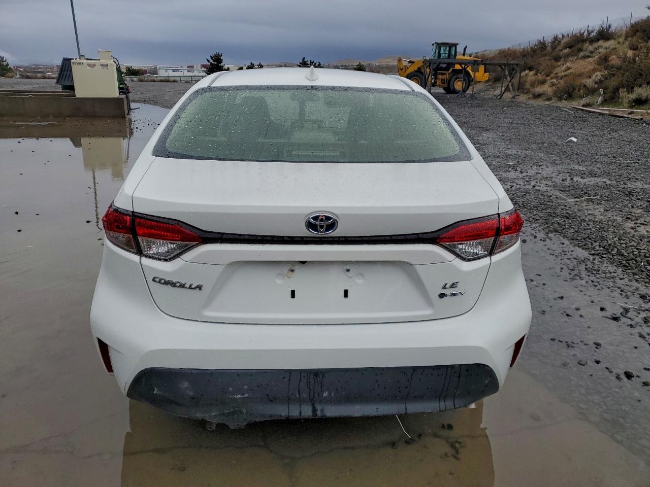 2025 TOYOTA COROLLA LE photo 6