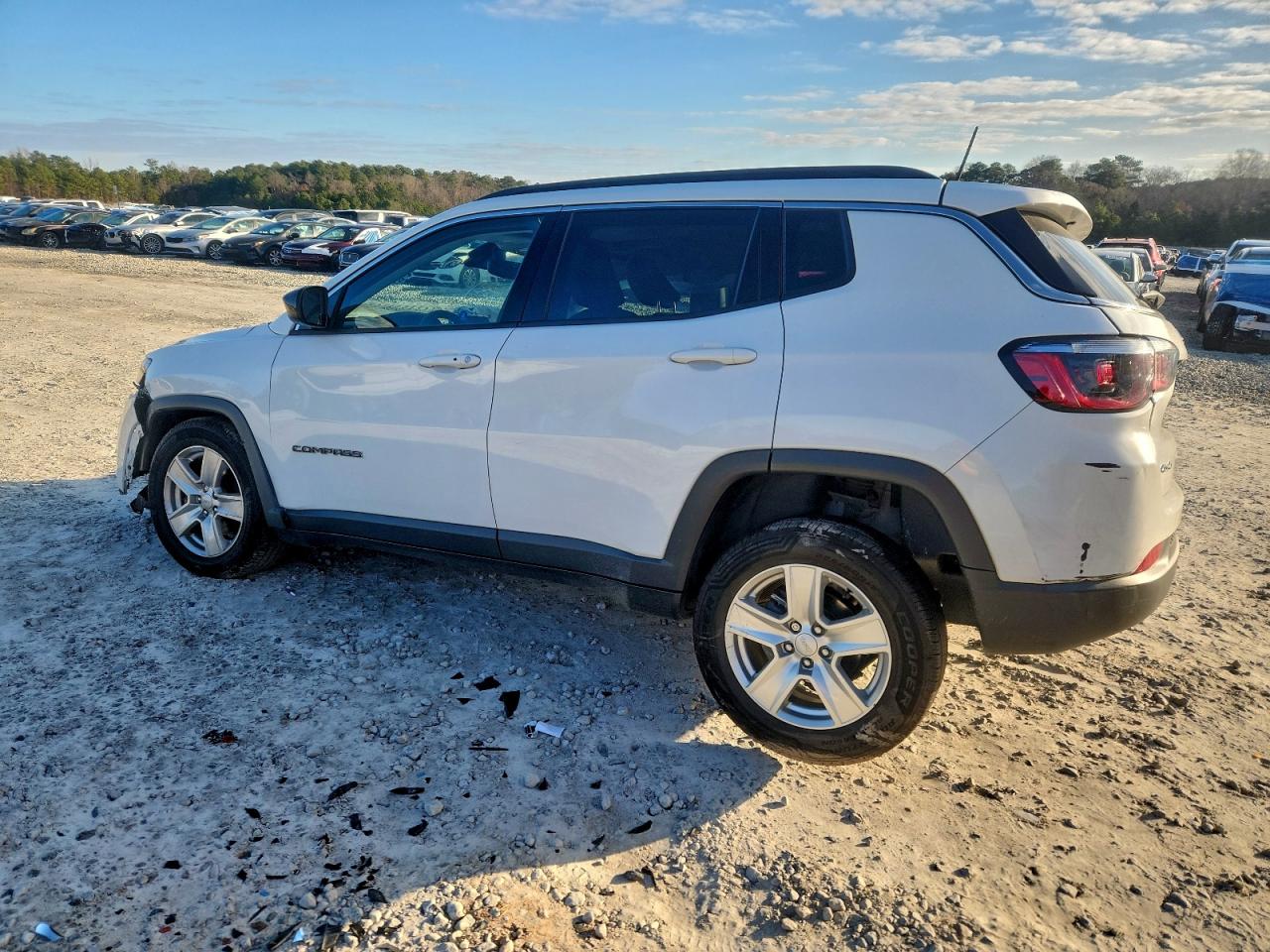 2022 JEEP COMPASS LATITUDE photo 2
