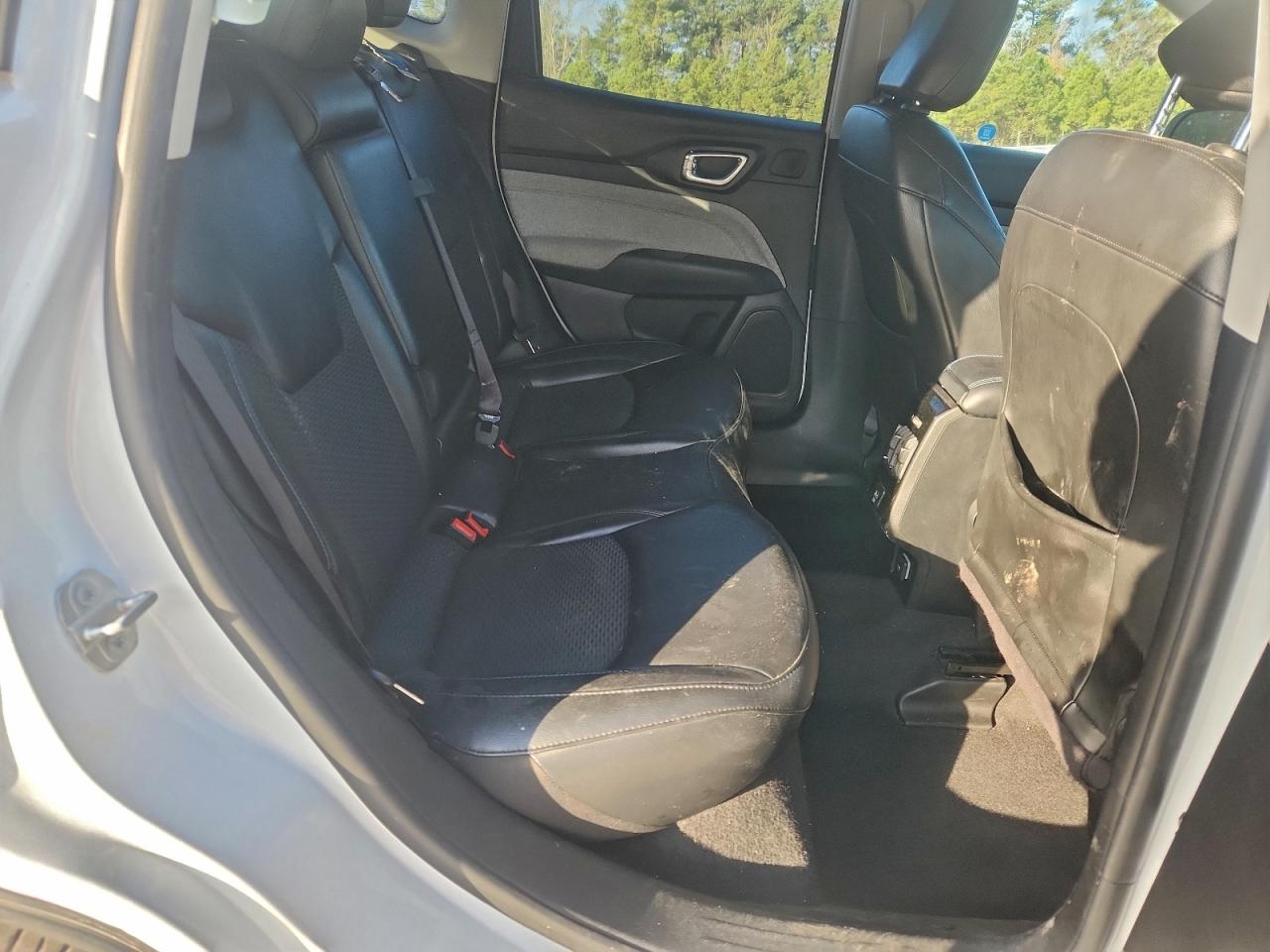 2022 JEEP COMPASS LATITUDE photo 11