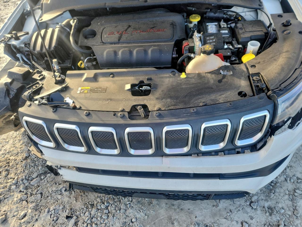 2022 JEEP COMPASS LATITUDE photo 12