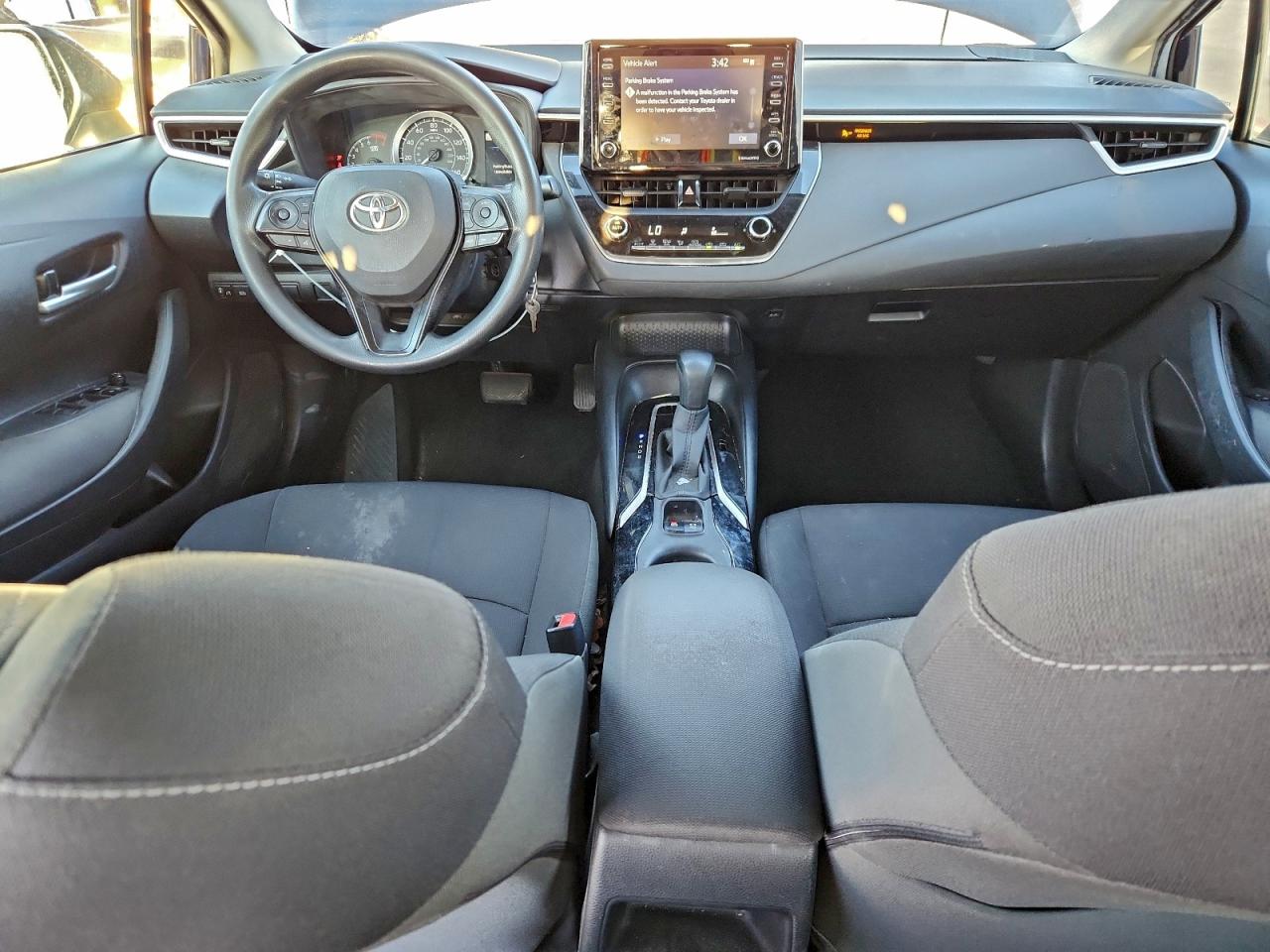 2021 TOYOTA COROLLA LE photo 8