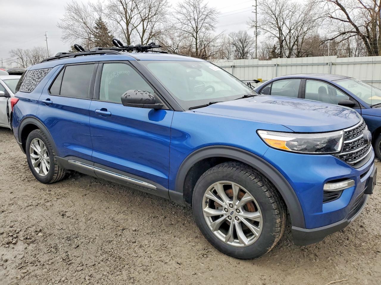2020 FORD EXPLORER XLT photo 4