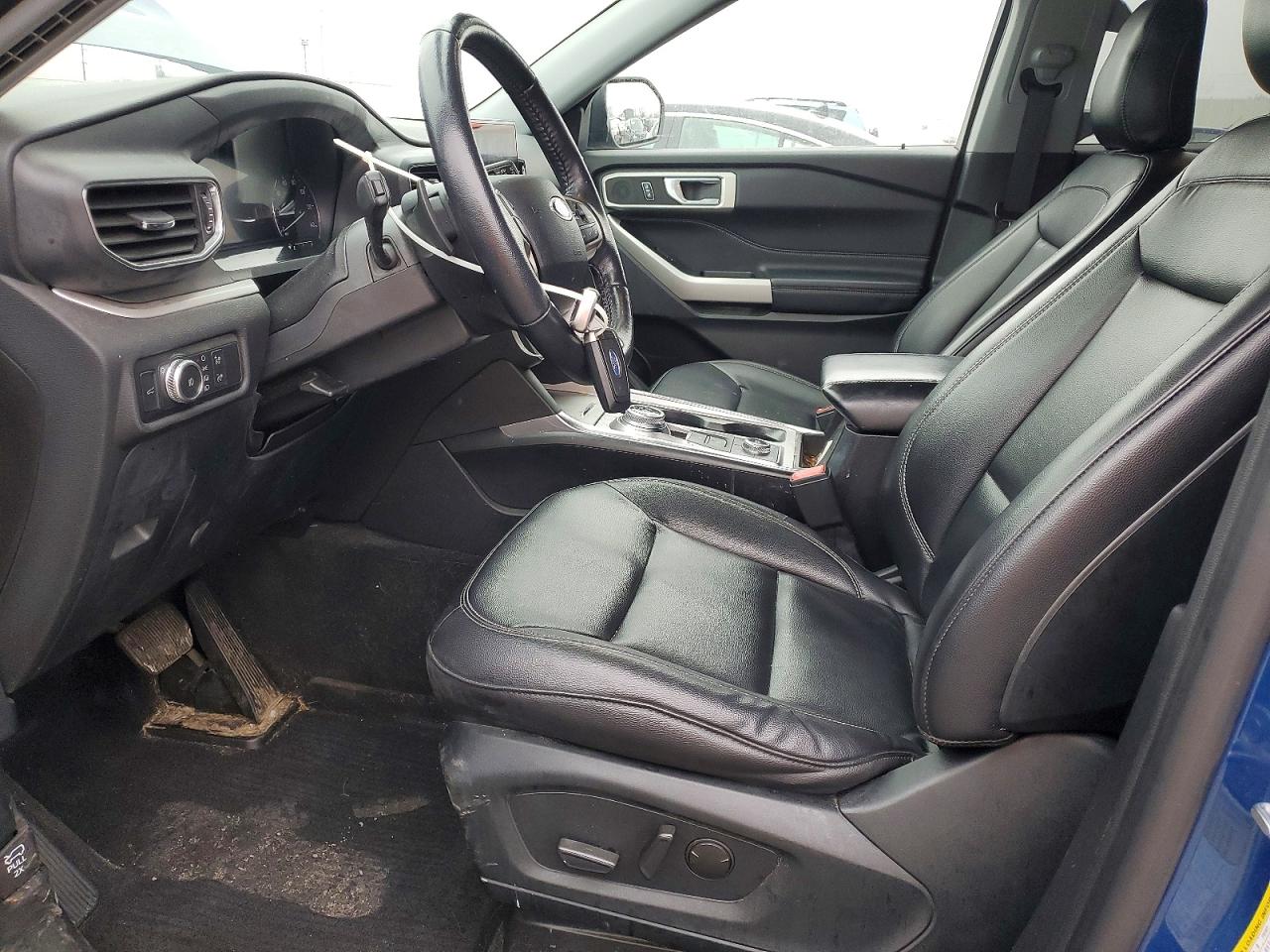 2020 FORD EXPLORER XLT photo 7