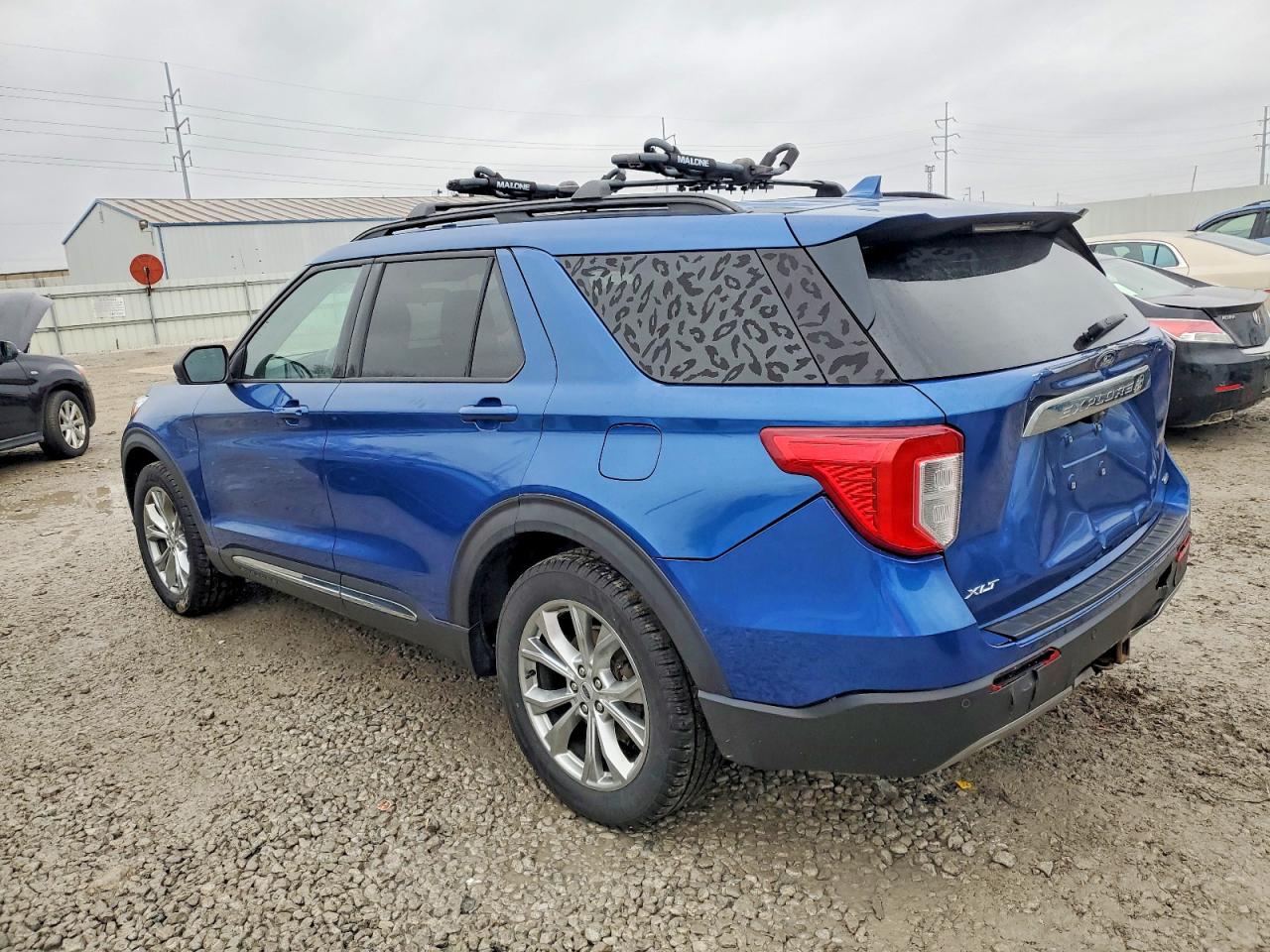 2020 FORD EXPLORER XLT photo 2