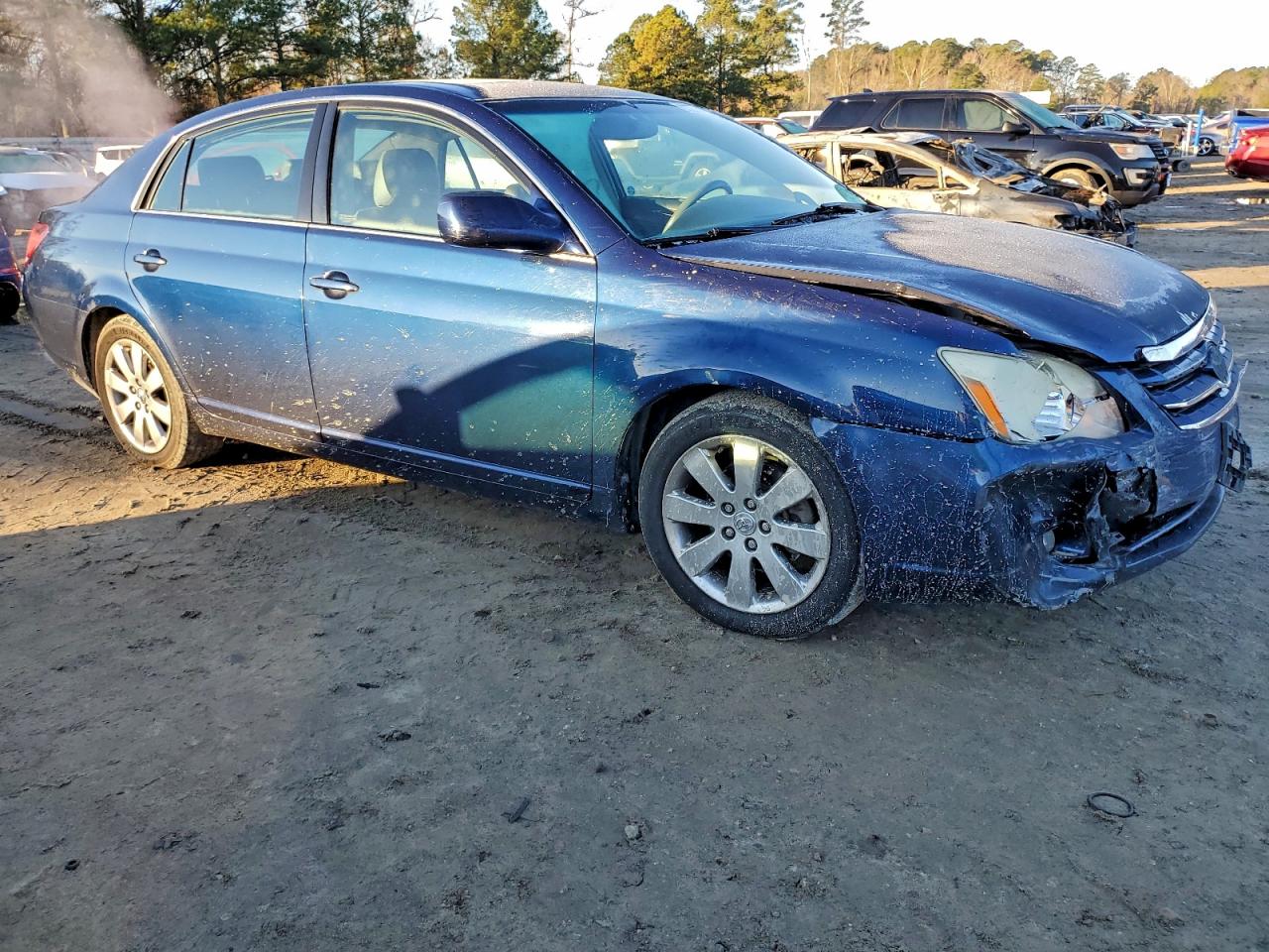2005 TOYOTA AVALON XL photo 4