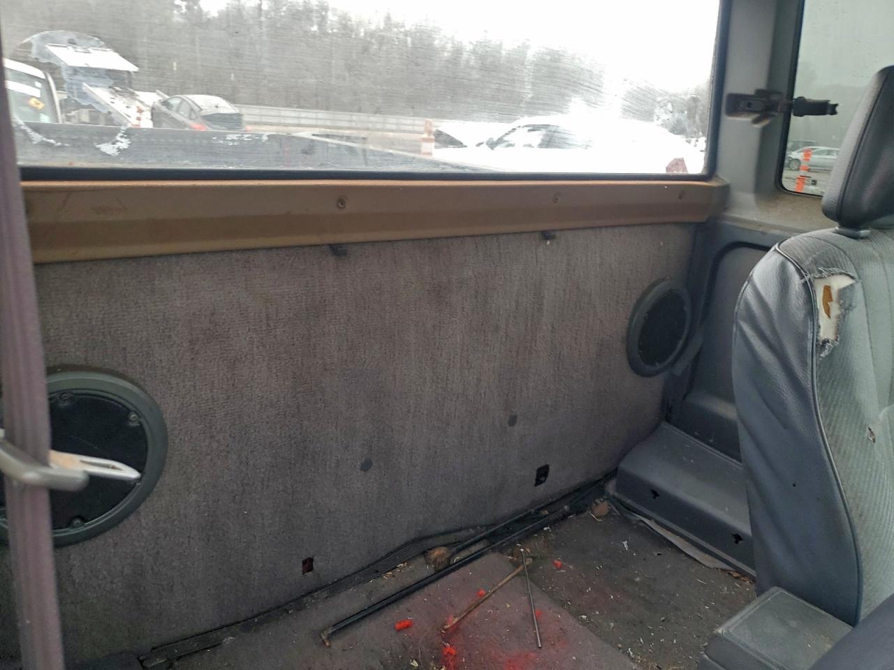 1995 NISSAN D21 photo 10