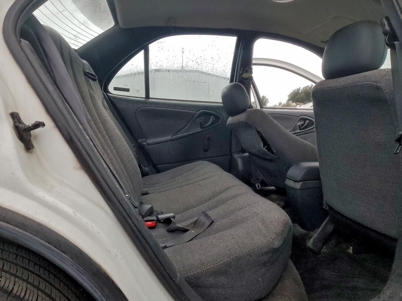 2002 CHEVROLET CAVALIER BASE photo 10