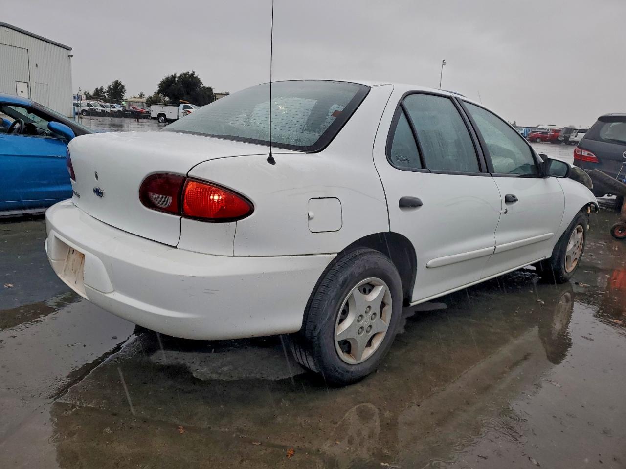 2002 CHEVROLET CAVALIER BASE photo 3