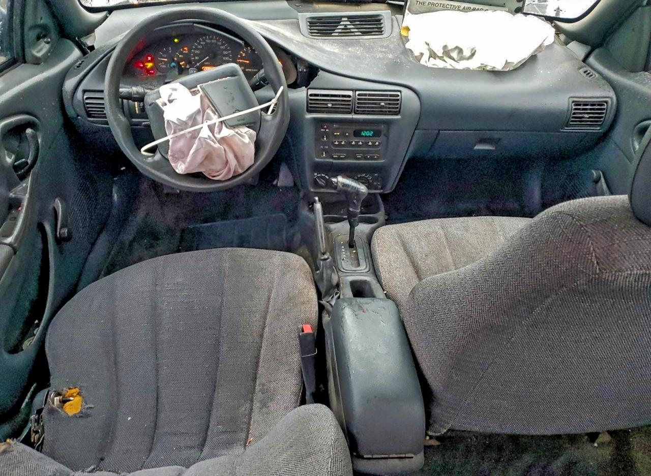 2002 CHEVROLET CAVALIER BASE photo 8