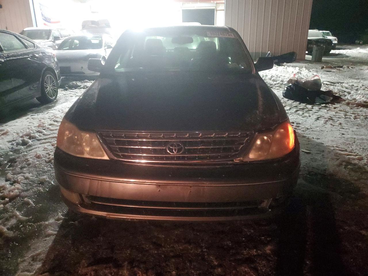 2004 TOYOTA AVALON XL photo 5