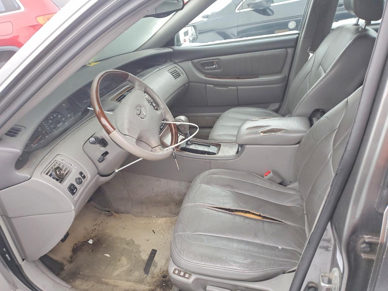 2004 TOYOTA AVALON XL photo 7