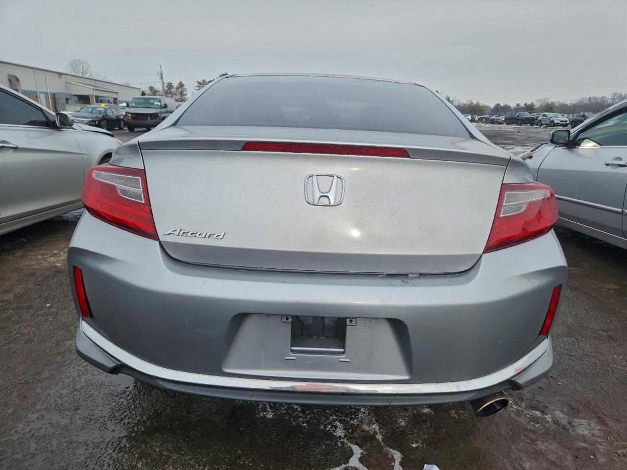2016 HONDA ACCORD LX-S photo 16
