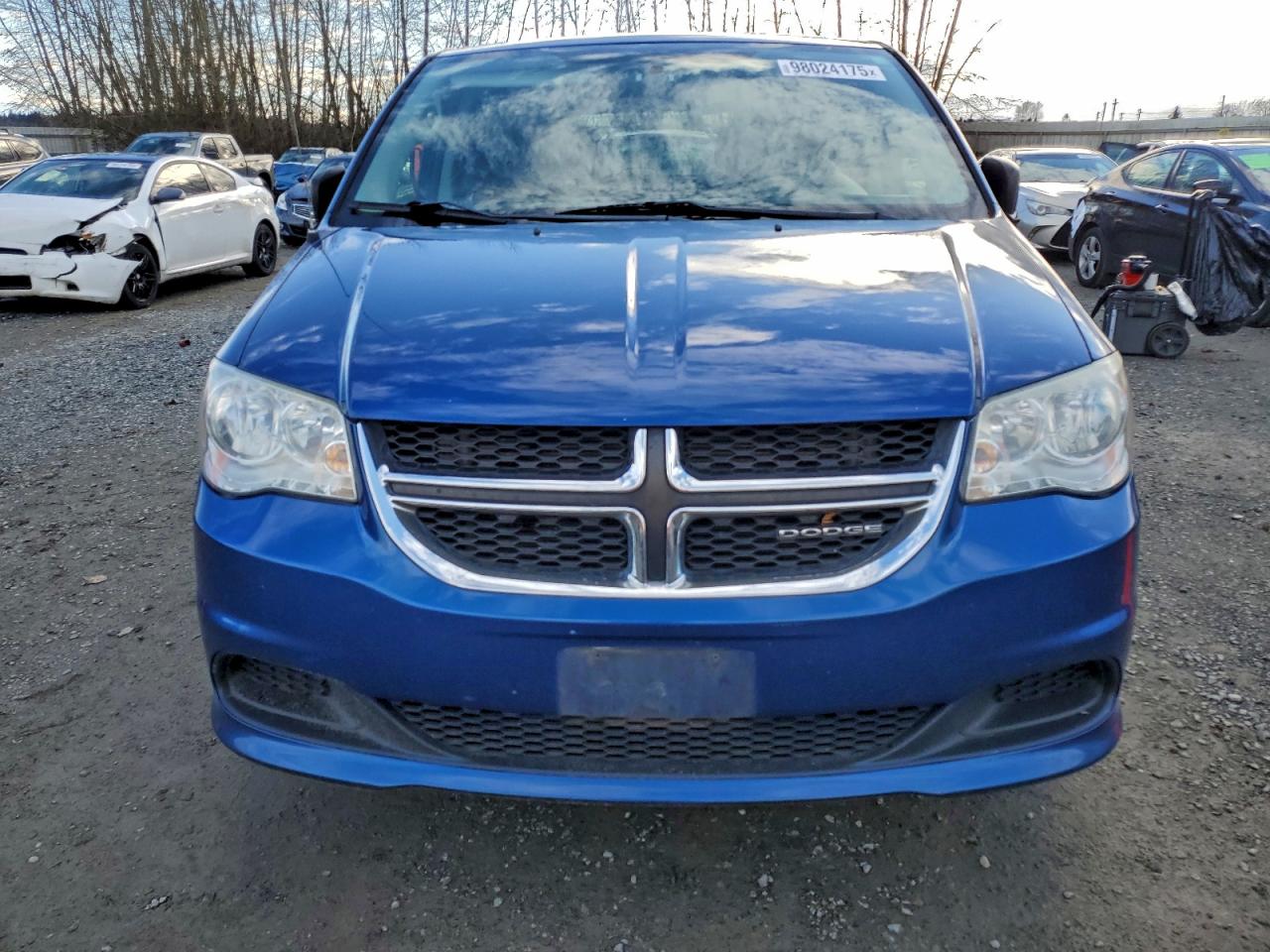 2011 DODGE GRAND CARAVAN EXPRESS photo 5