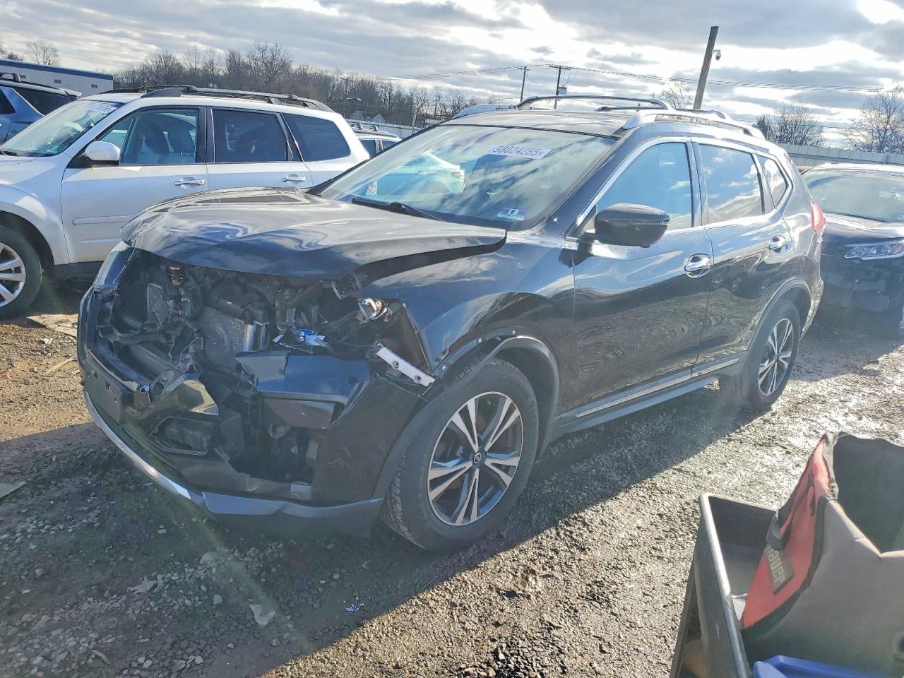 2017 NISSAN ROGUE