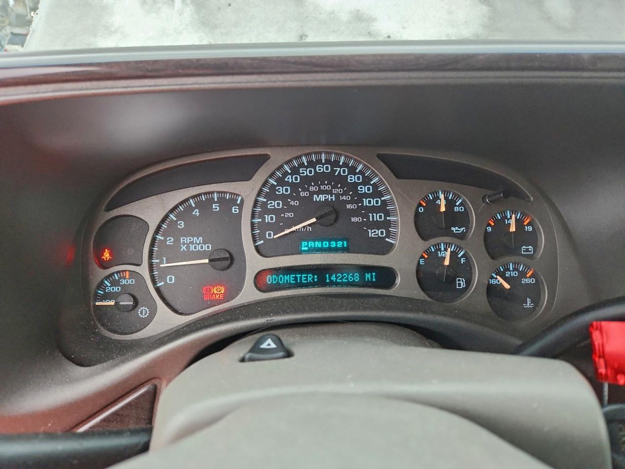 2005 GMC YUKON XL DENALI photo 9