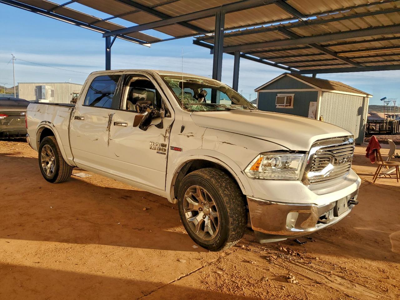 2019 RAM 1500 CLASSIC LARAMIE photo 4