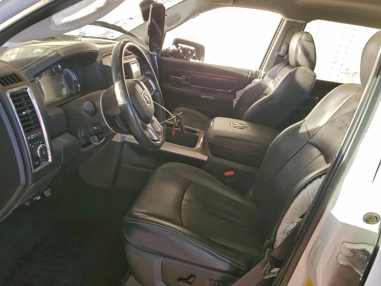 2019 RAM 1500 CLASSIC LARAMIE photo 7