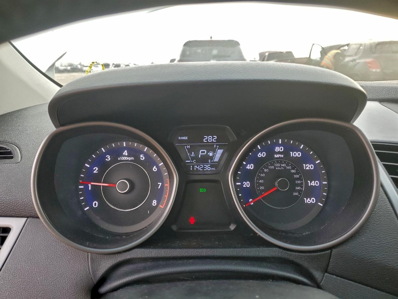 2016 HYUNDAI ELANTRA SE photo 9