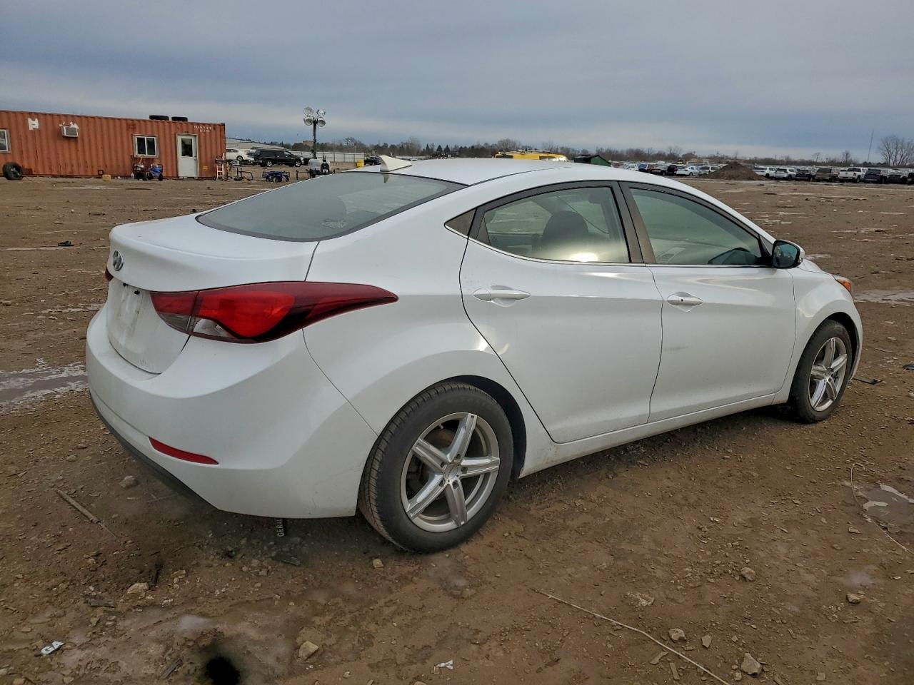 2016 HYUNDAI ELANTRA SE photo 3