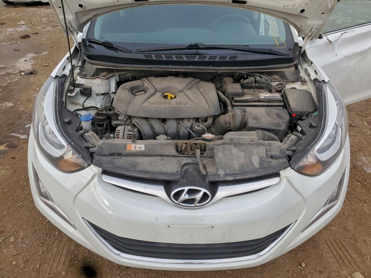 2016 HYUNDAI ELANTRA SE photo 11