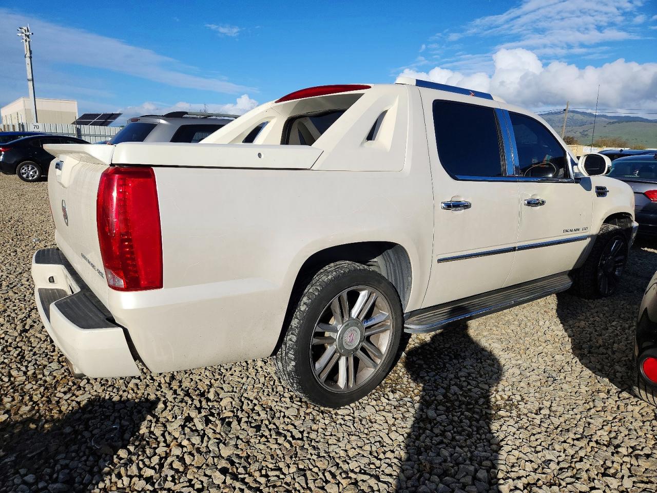 2007 CADILLAC ESCALADE EXT photo 3