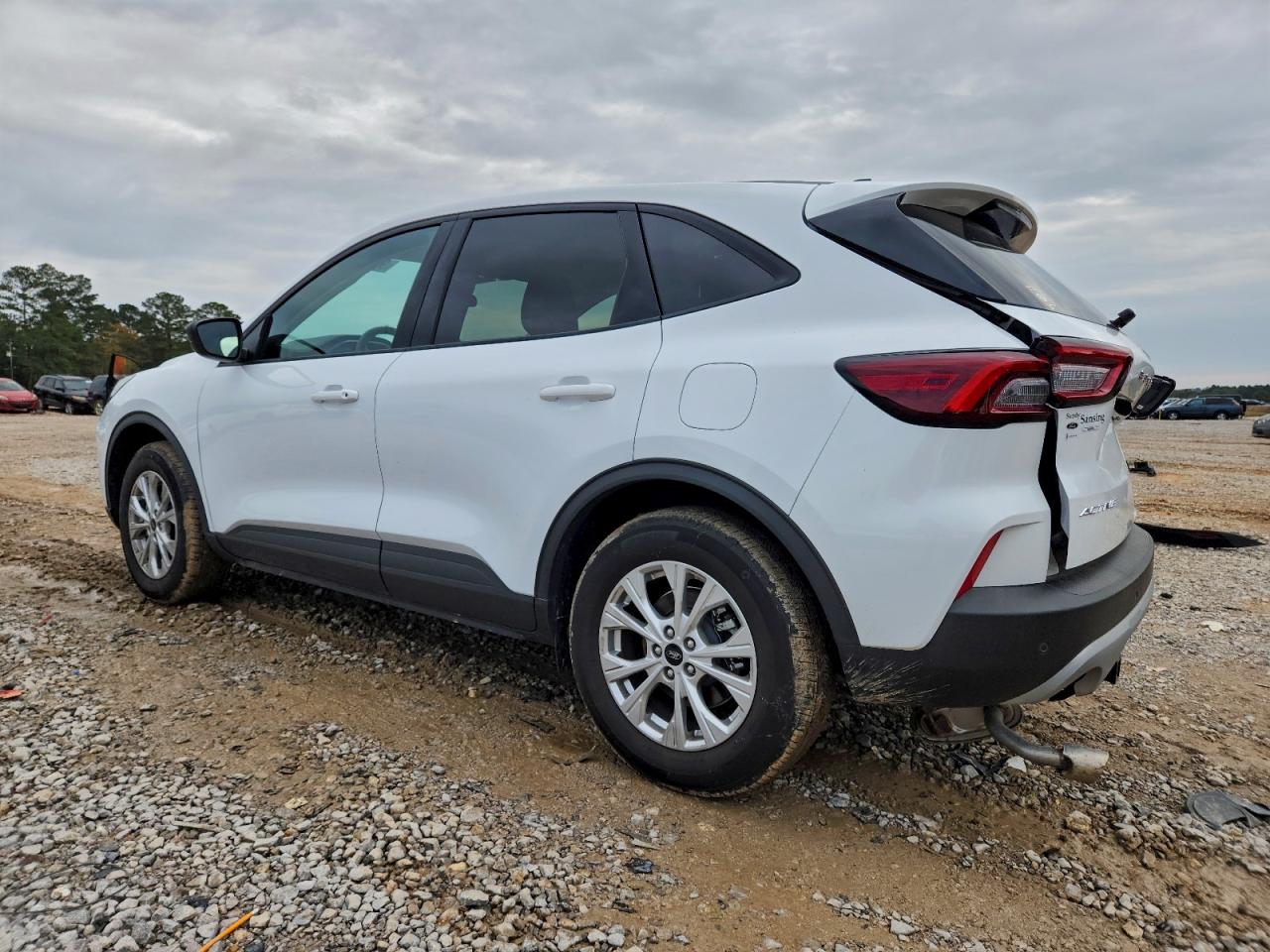 2025 FORD ESCAPE ACTIVE photo 3