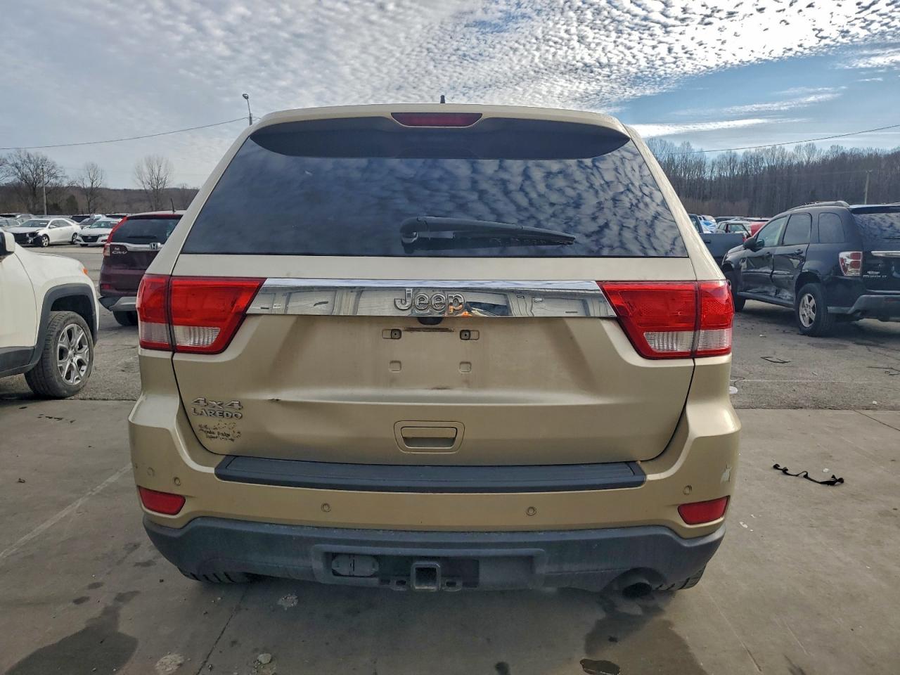 2012 JEEP GRAND CHEROKEE LAREDO photo 6
