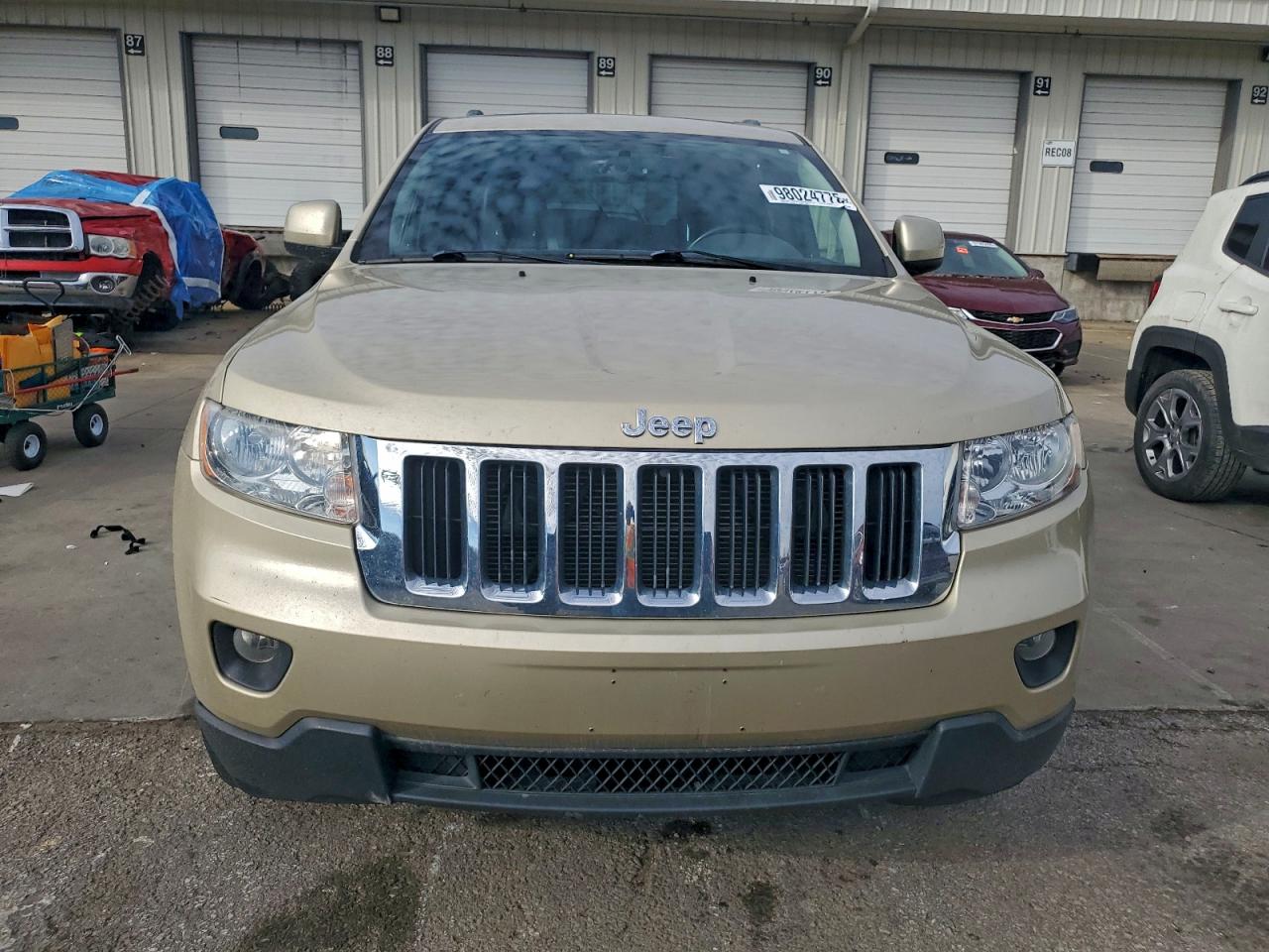 2012 JEEP GRAND CHEROKEE LAREDO photo 5