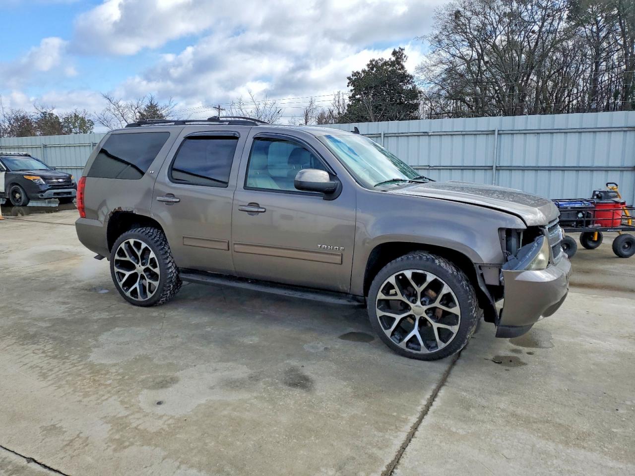 2011 CHEVROLET TAHOE K1500 LT photo 4