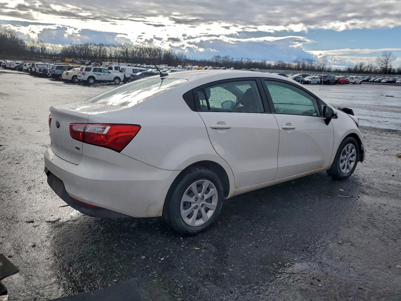 2016 KIA RIO LX photo 3