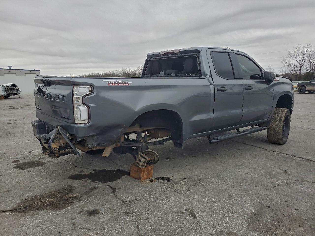 2019 CHEVROLET SILVERADO K1500 TRAIL BOSS CUSTOM photo 3