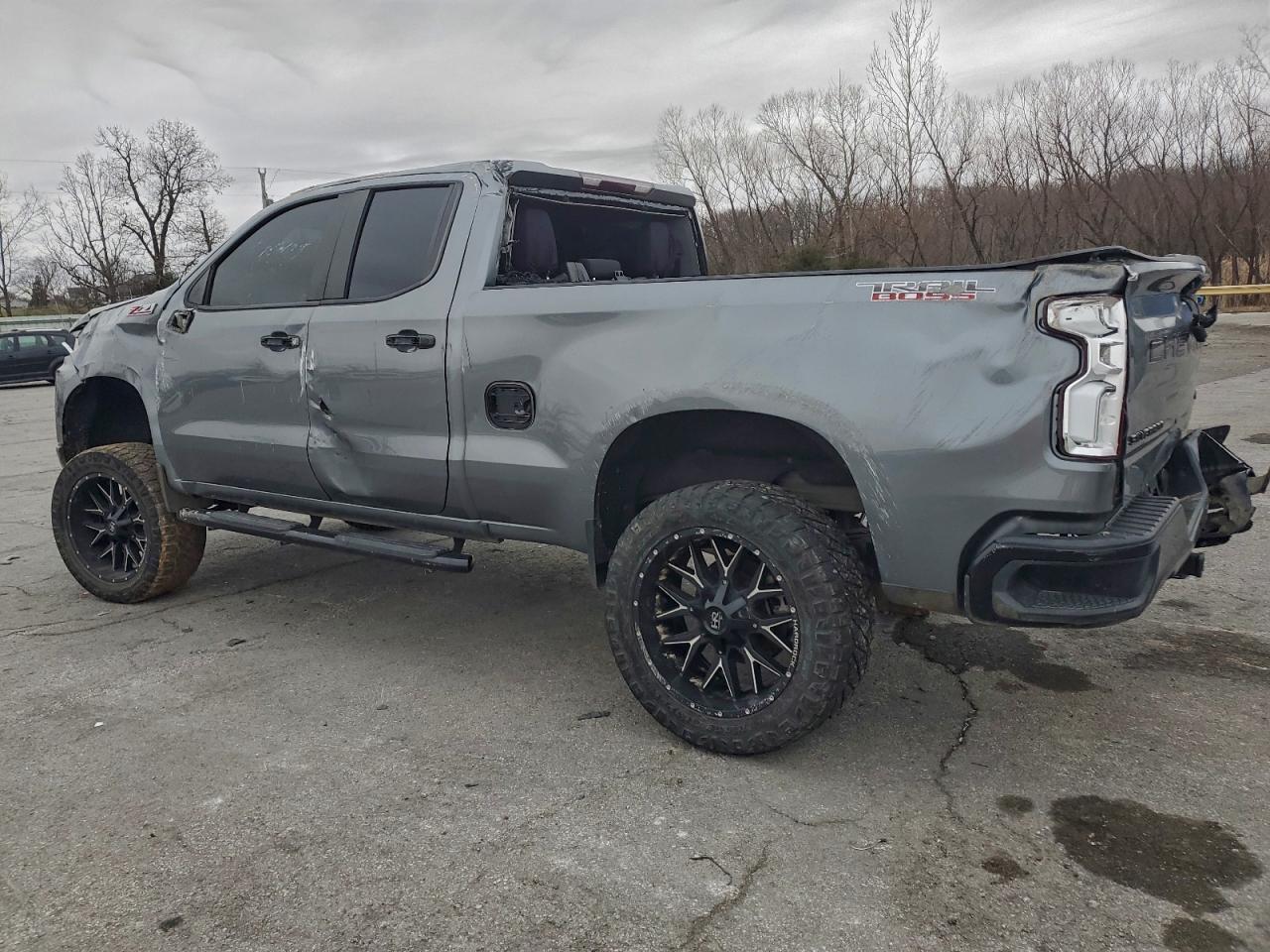 2019 CHEVROLET SILVERADO K1500 TRAIL BOSS CUSTOM photo 2