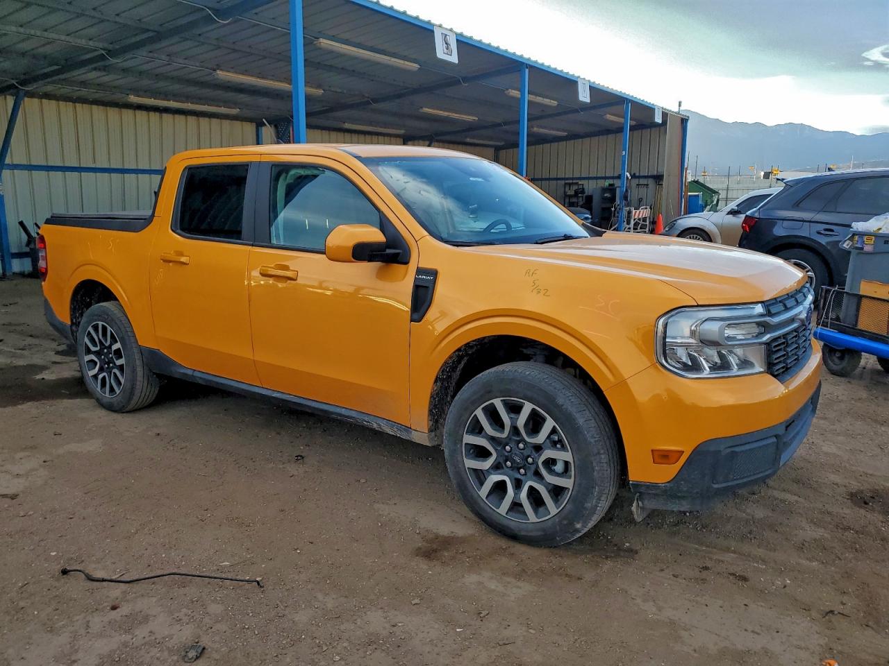 2023 FORD MAVERICK XL photo 4