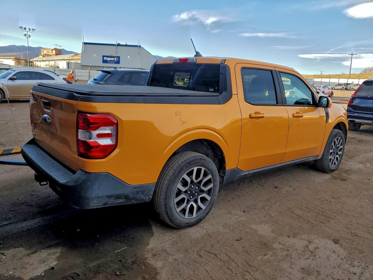 2023 FORD MAVERICK XL photo 3
