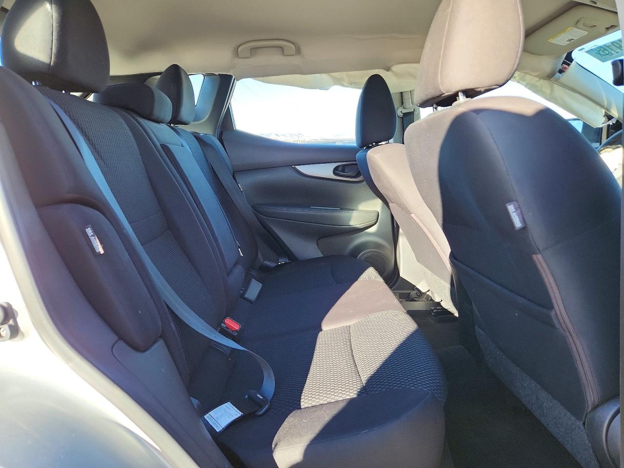 2020 NISSAN ROGUE SPORT S photo 11