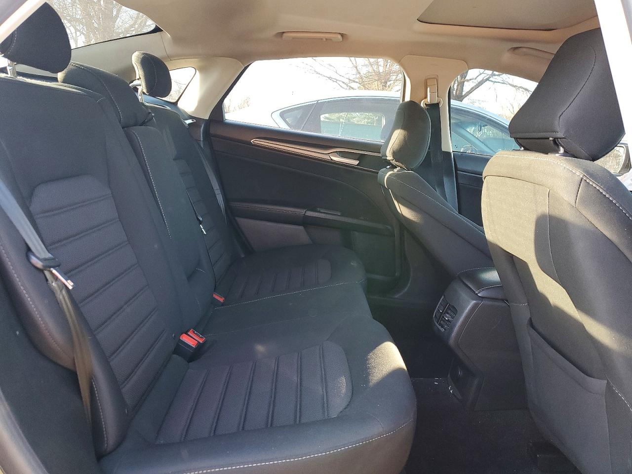 2020 FORD FUSION SE photo 10