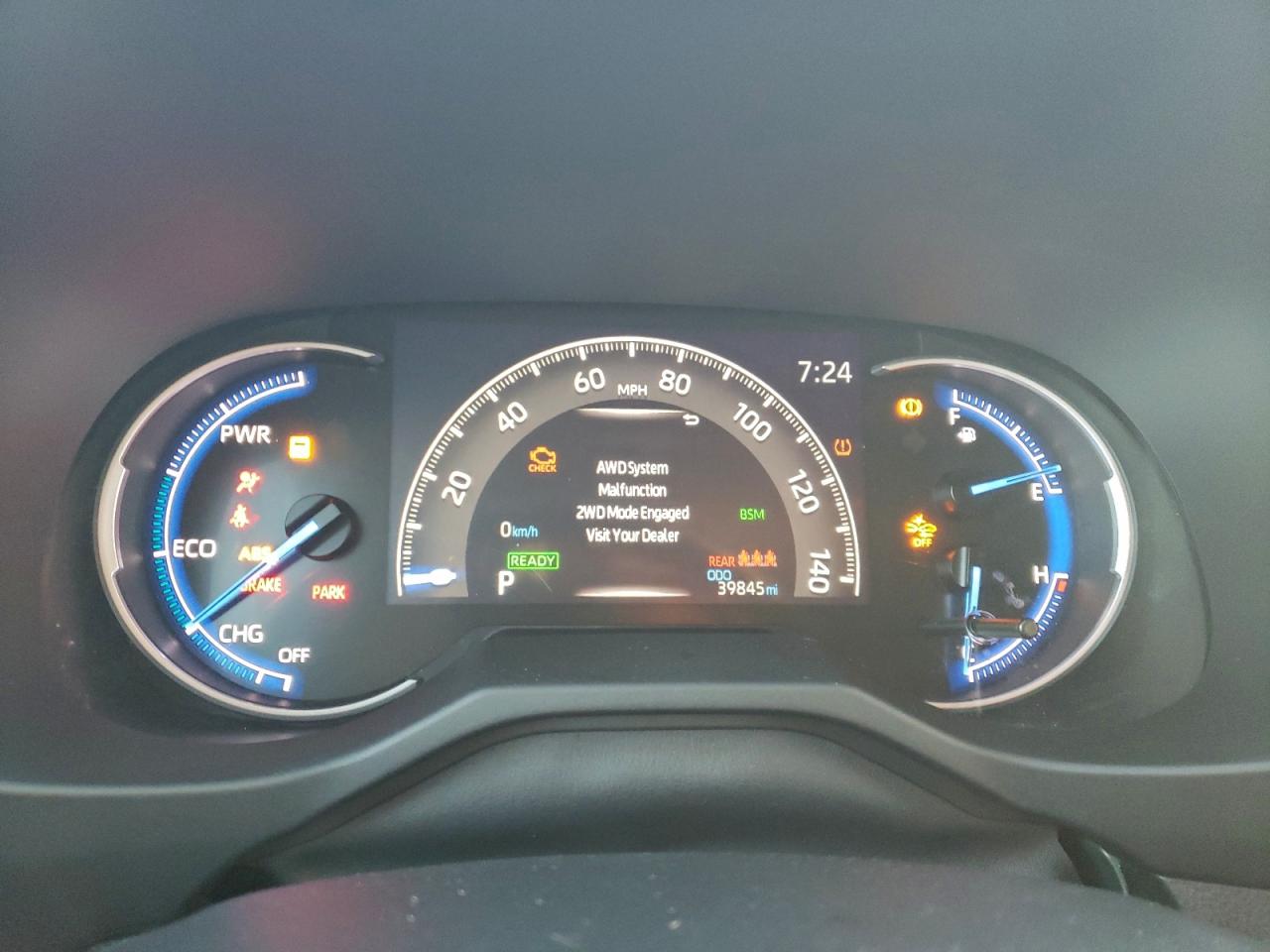 2024 TOYOTA RAV4 XLE photo 9