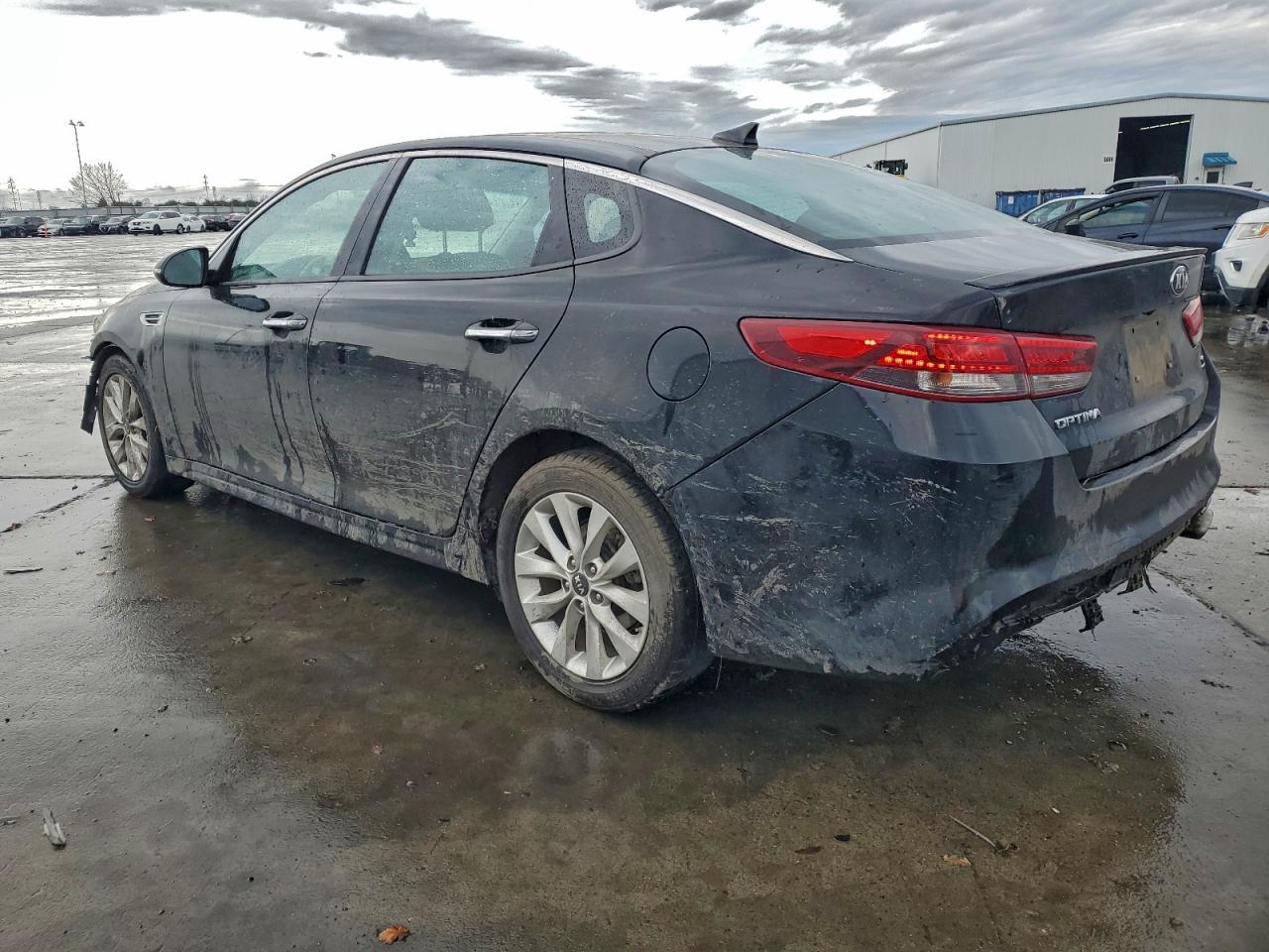 2018 KIA OPTIMA LX photo 2