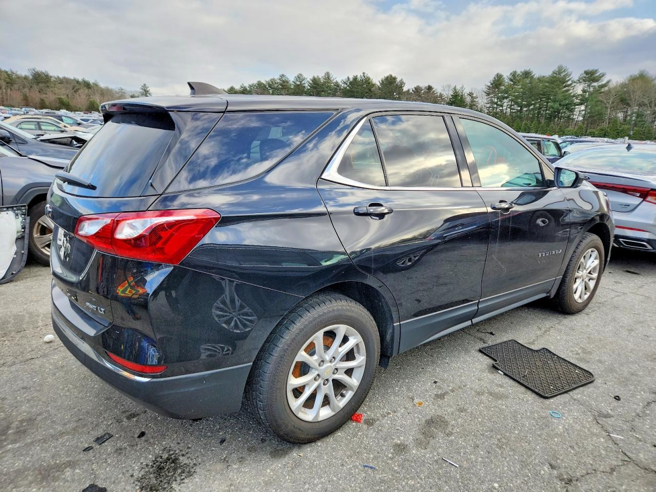 2018 CHEVROLET EQUINOX LT photo 3