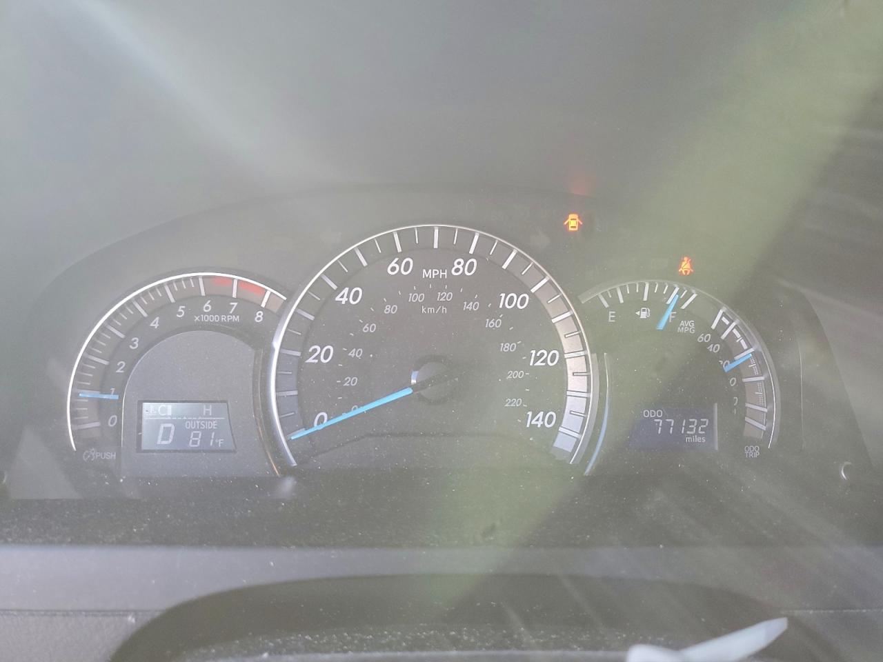 2014 TOYOTA CAMRY L photo 9