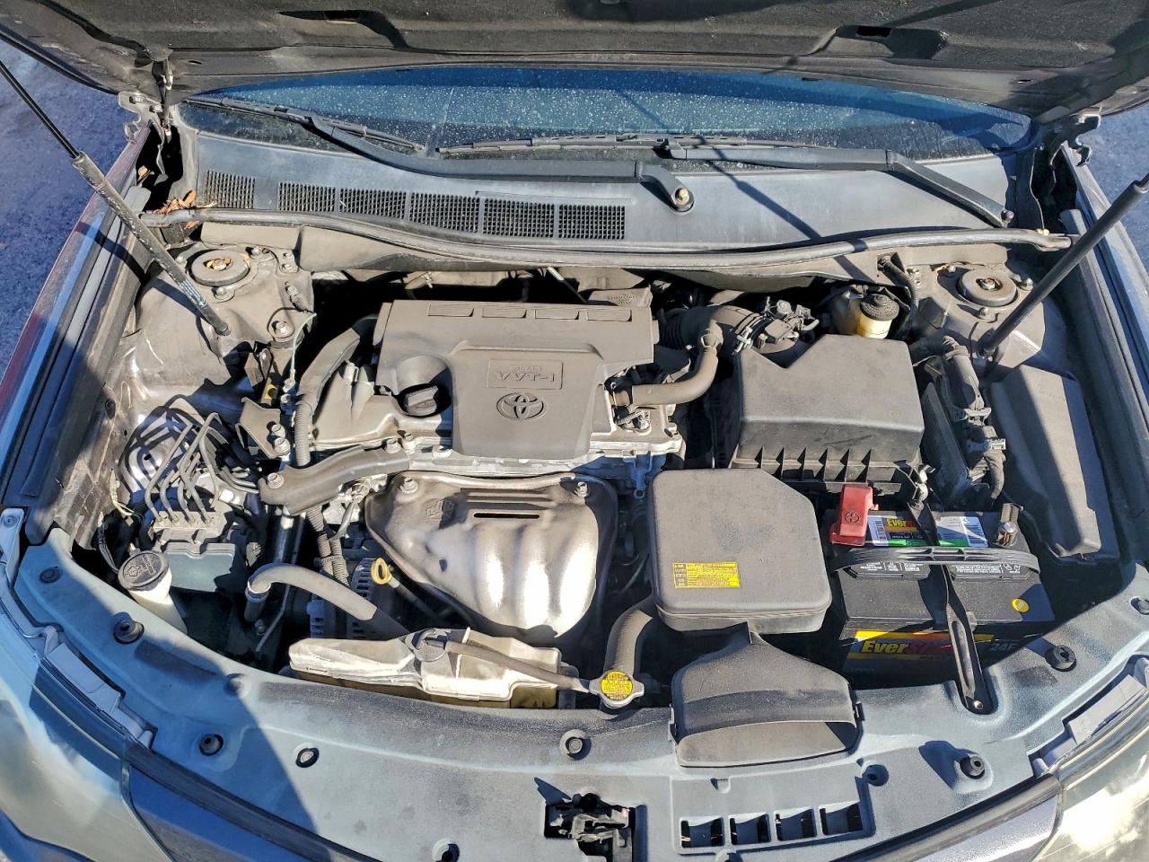 2014 TOYOTA CAMRY L photo 11