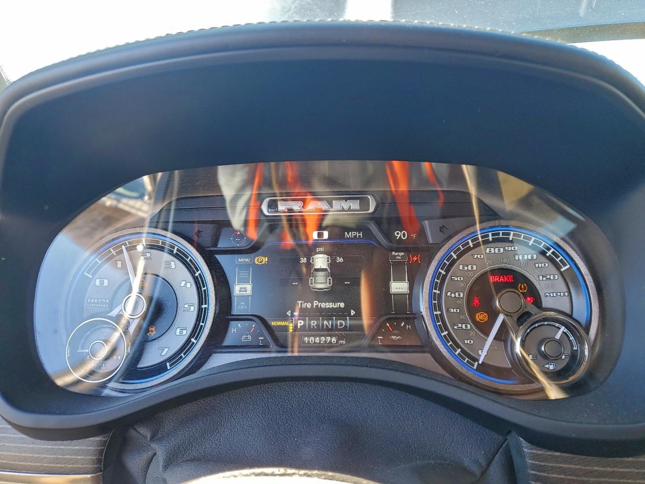 2019 RAM 1500 LIMITED photo 9