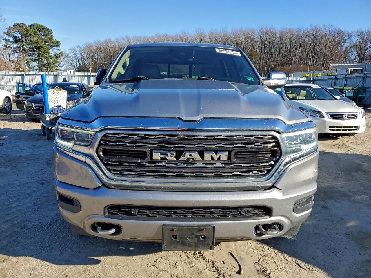 2019 RAM 1500 LIMITED photo 5