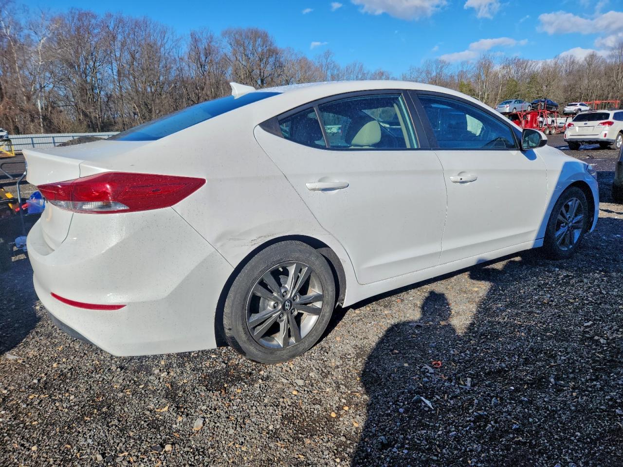 2017 HYUNDAI ELANTRA SE photo 3
