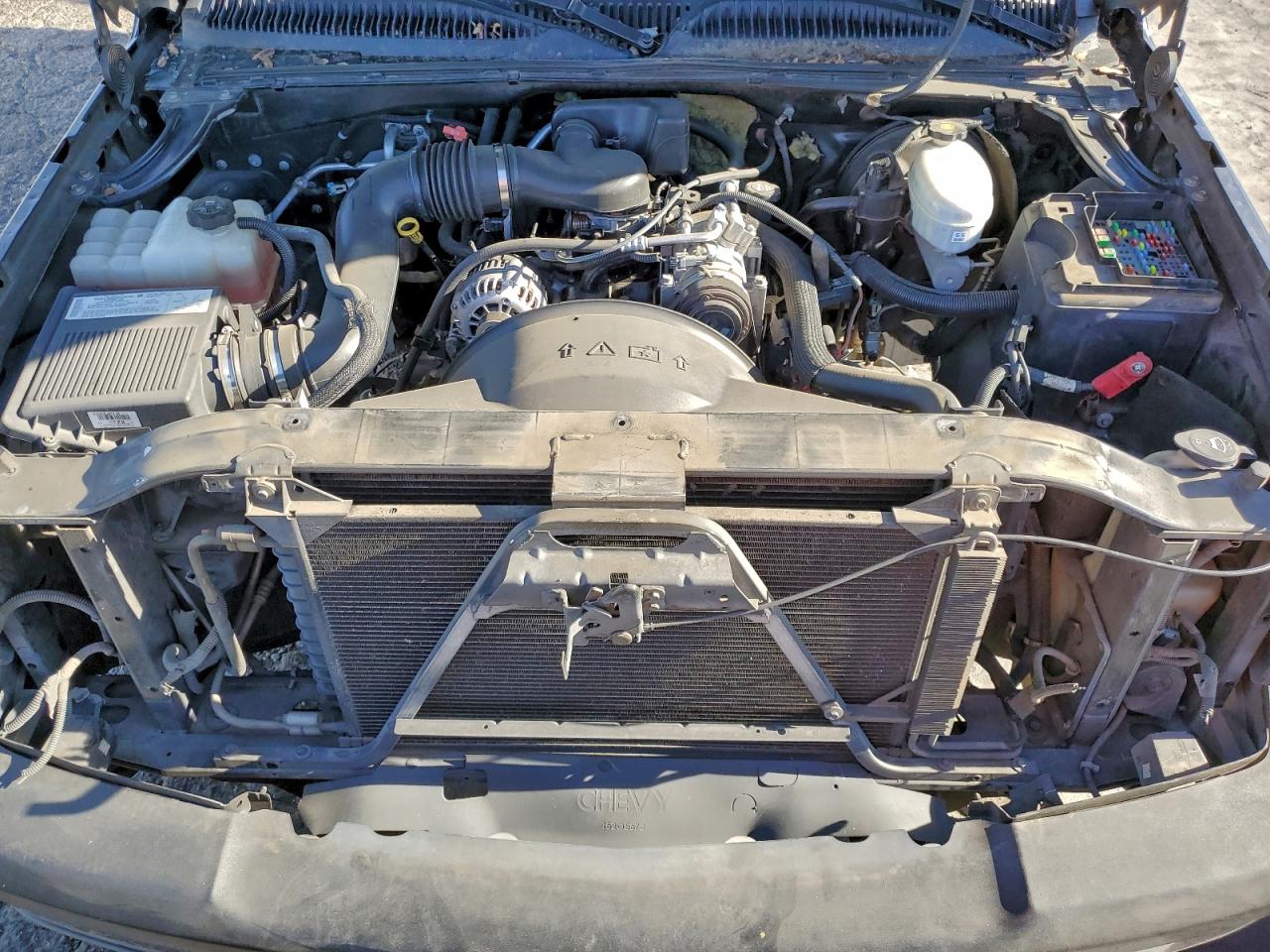 2004 CHEVROLET SILVERADO C1500 photo 11
