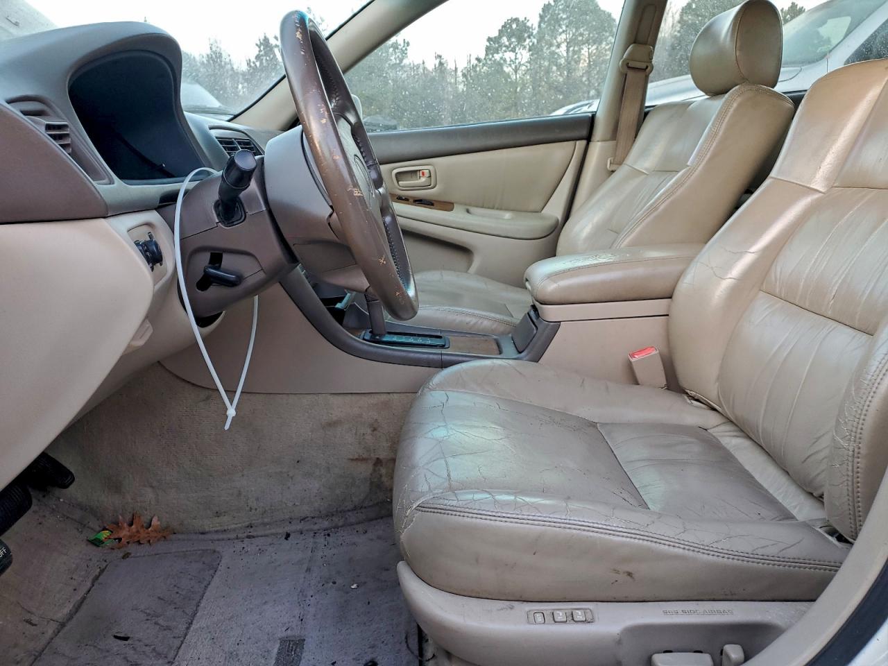 1999 LEXUS ES 300 photo 7