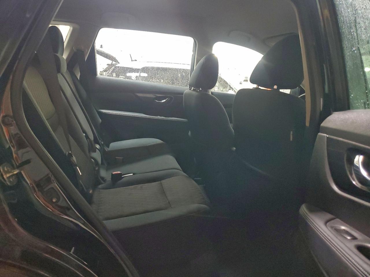 2018 NISSAN ROGUE S photo 28