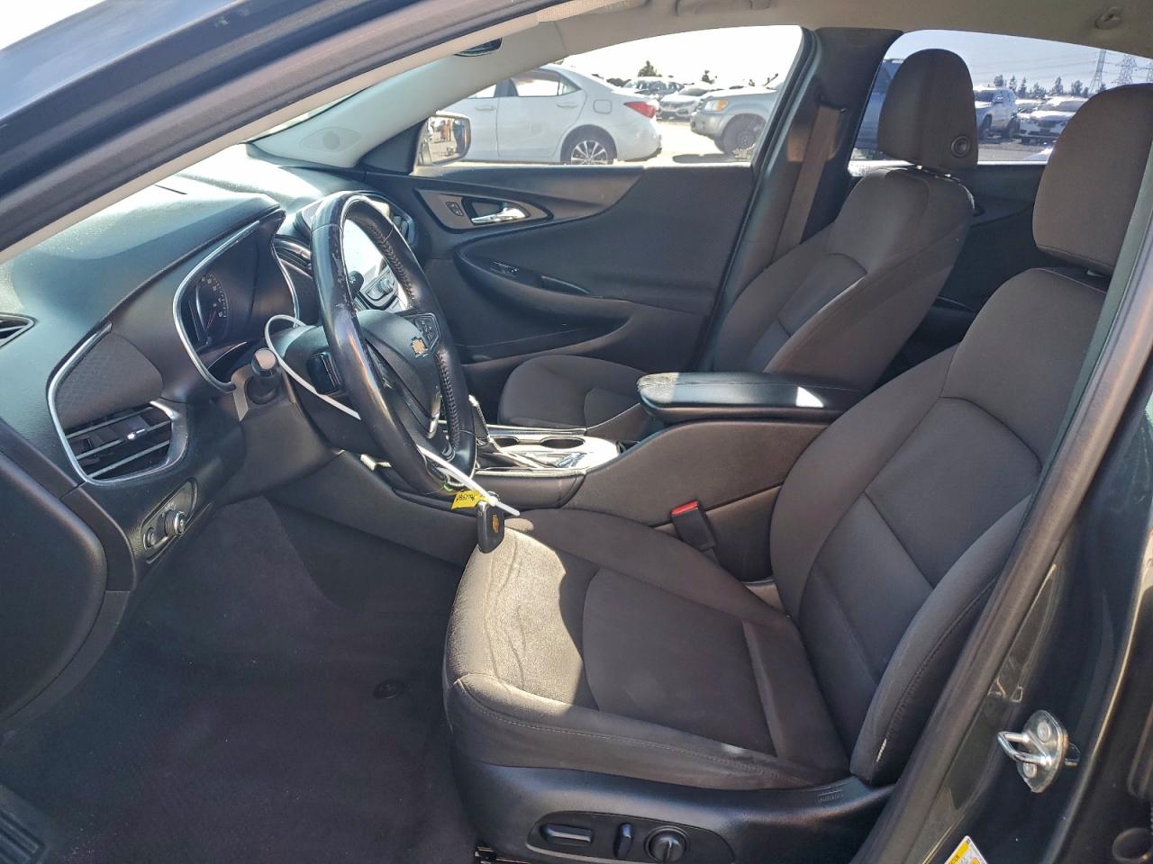 2018 CHEVROLET MALIBU LT photo 13